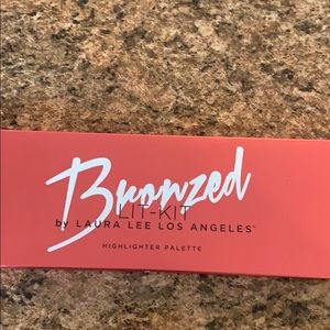 Laura lee bronzed pallet